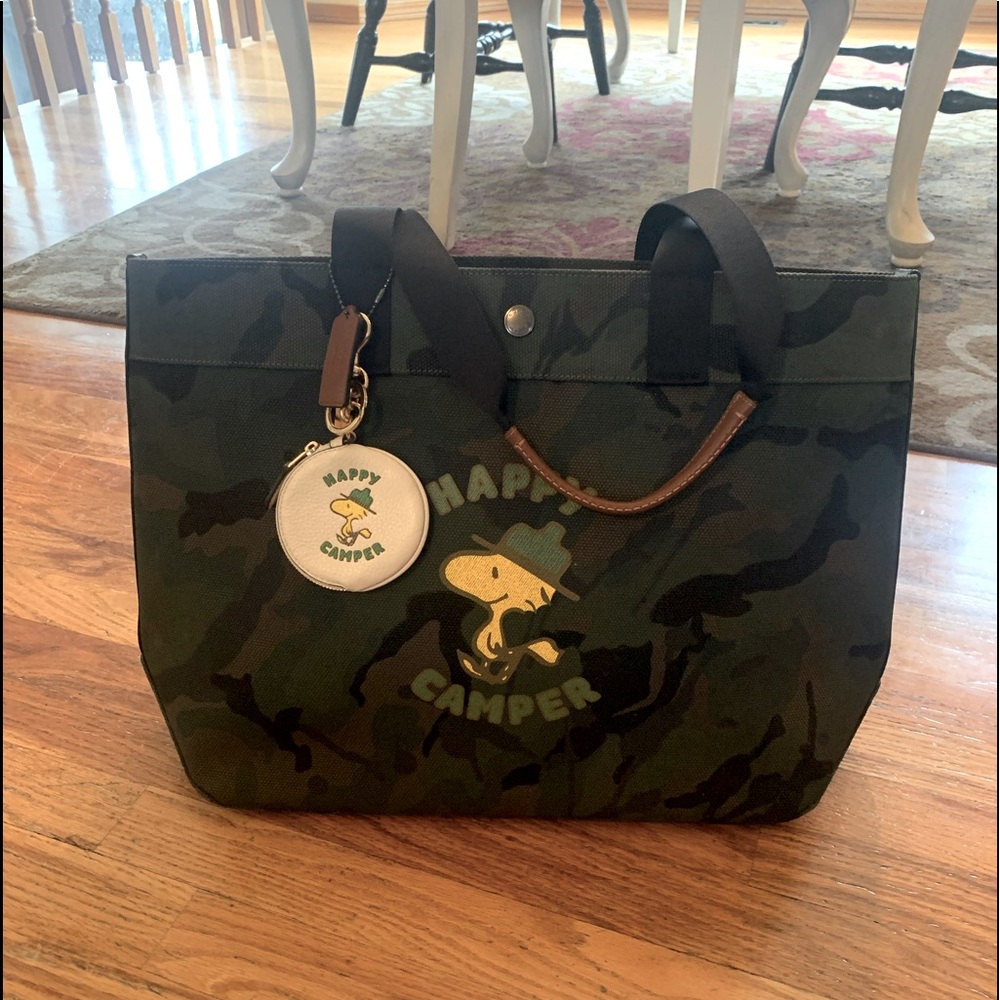 Coach X Peanuts Tote w/ Camo Woodstock w/ matching Coin purse NEW! RARE! Snoopy